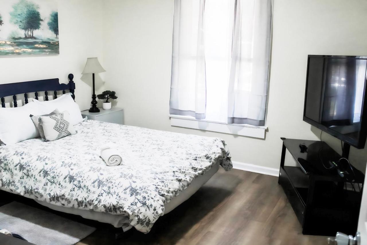 Cozy City Retreat Near Downtown Indianapolis- Private Bedroom Екстер'єр фото