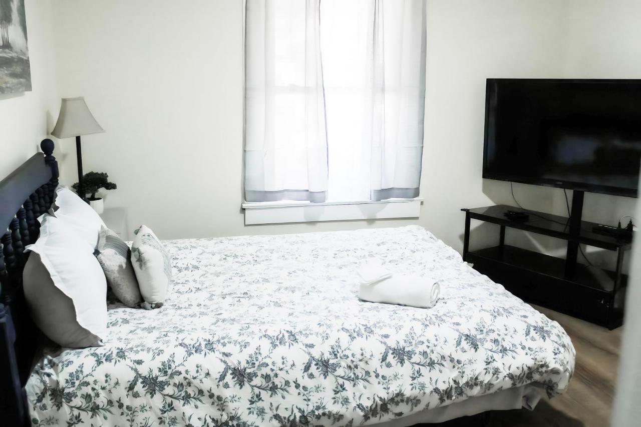 Cozy City Retreat Near Downtown Indianapolis- Private Bedroom Екстер'єр фото
