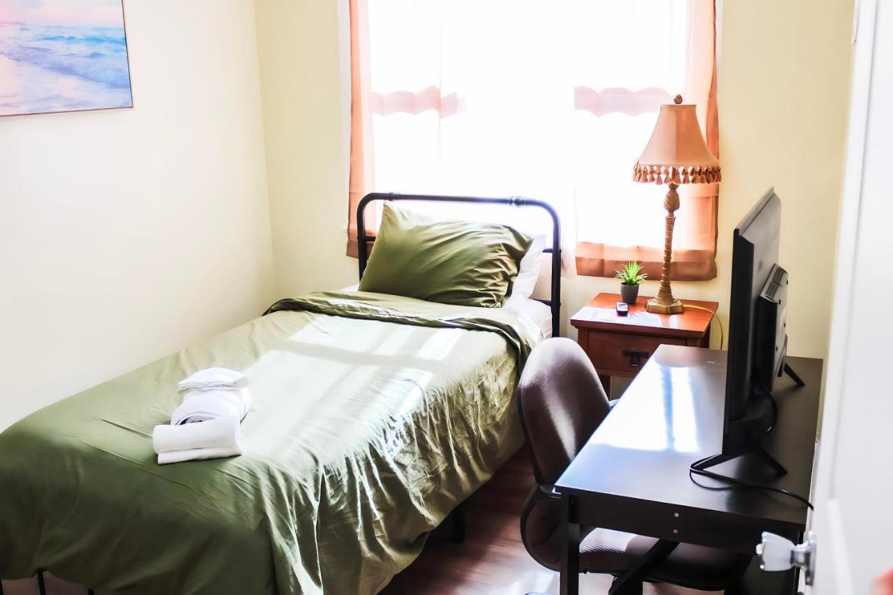 Cozy City Retreat Near Downtown Indianapolis- Private Bedroom Екстер'єр фото