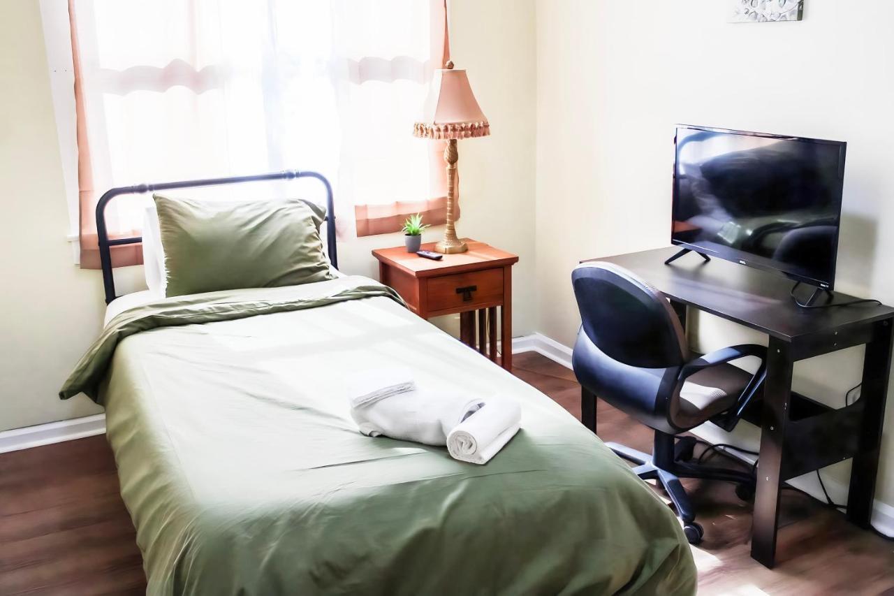Cozy City Retreat Near Downtown Indianapolis- Private Bedroom Екстер'єр фото